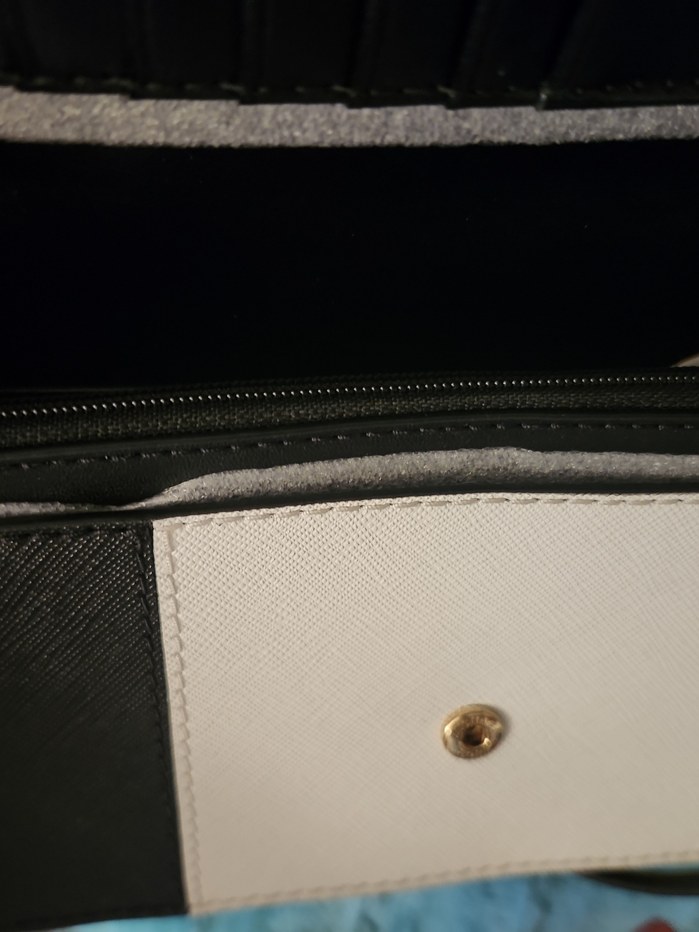 Michael Kors Jet Set Charm Phone Crossbody - Leather - Picture 3 of 5